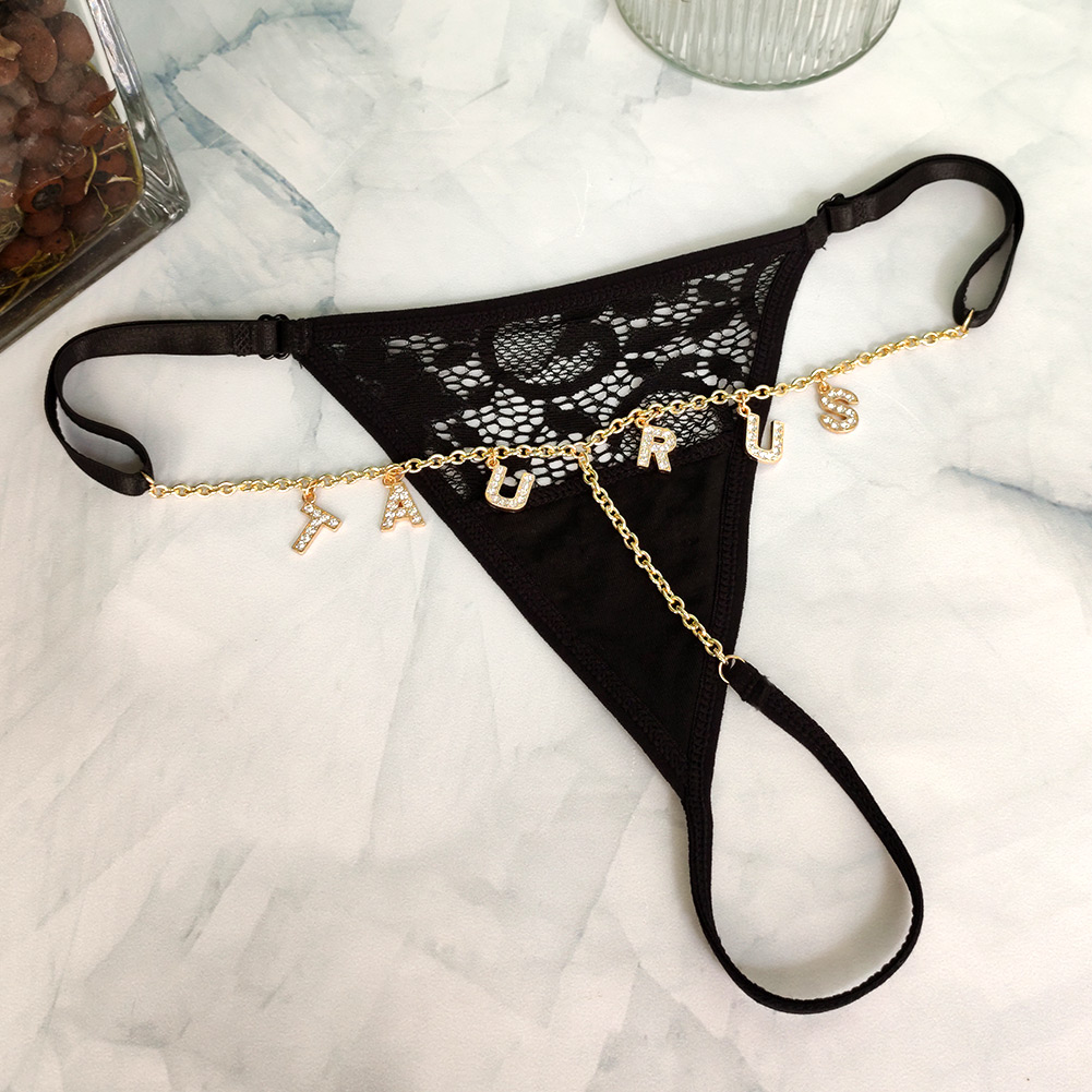 Body Jewelry Names - Cadeia de Corpo Pingente com Nome
