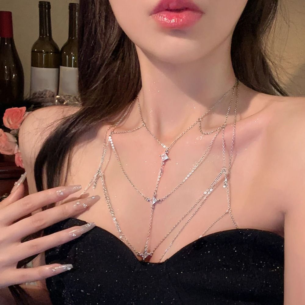 Corrente de Peito Multicamadas - Body Jewelry Trend avaliação e preço
